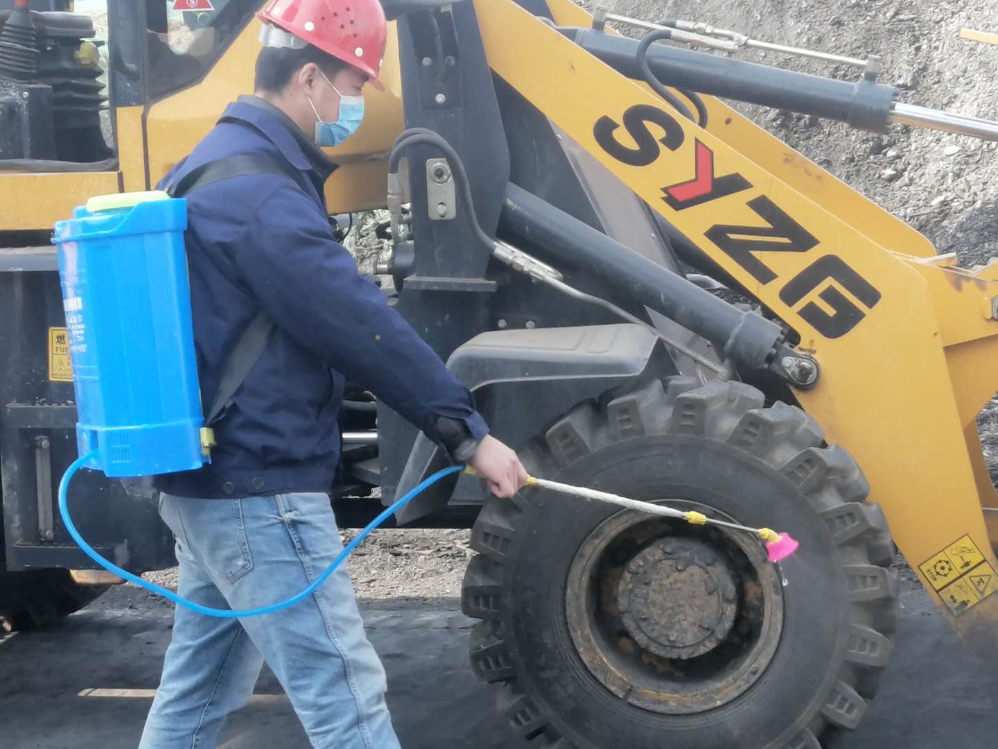 三原公司用“繡花精神”搶檢修筑防疫