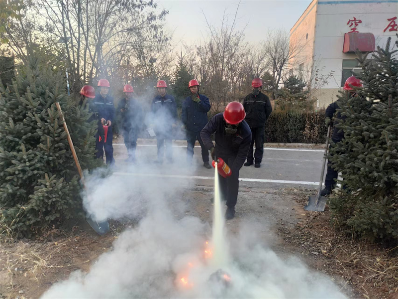 神木分公司：多措并舉 強(qiáng)力推進(jìn)！全力打贏消防安全“冬春會戰(zhàn)”2.png